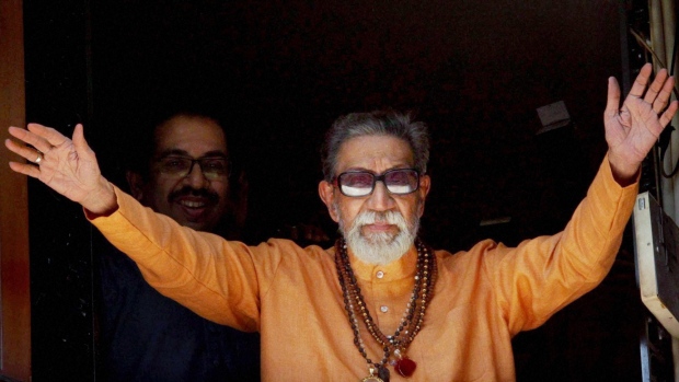 Hindu hardline leader Bal Thackeray dies in india