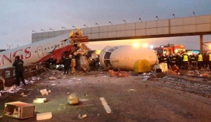 Russia, plane crash, runway, moscow