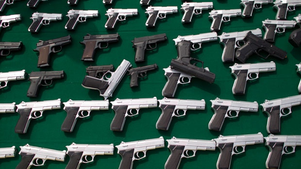 Toy guns Mexico City 