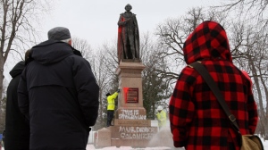 Sir John A. MacDonald statue vandalized Kingston