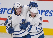Leafs beat Canadiens 2-1 to open NHL season