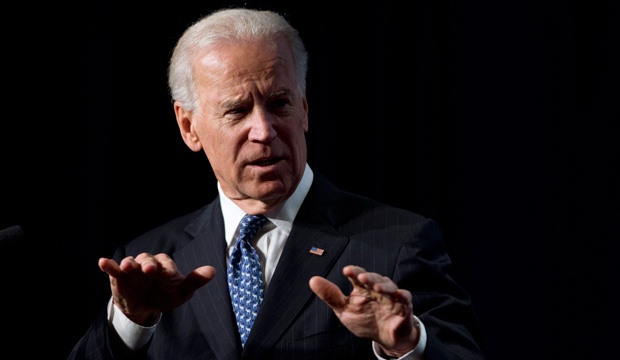 Joe Biden, sworn in, vice president