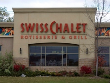A Swiss Chalet restaurant in Oakville, Ont., is shown in this Wednesday, Oct. 22, 2008, photo. (THE CANADIAN PRESS/Richard Buchan)