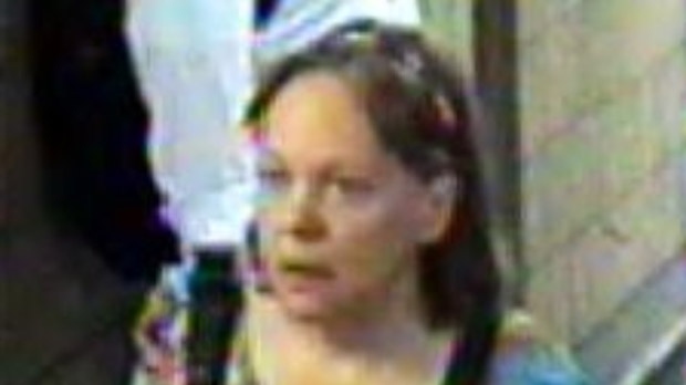 Belongings stolen woman died in subway station