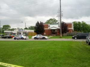 Halton Regional Police attend a home on Mountainside Drive where a man was discovered without vital signs Friday June 7, 2013. Homicide detectives have been called in to investigate the death. (Jorge Costa /CP24)