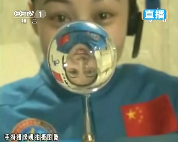 Chinese astronauts speak to students from space