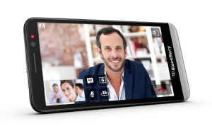 Blackberry launches Z30 phone with bigger screen