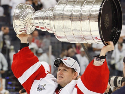 Goaltender Chris Osgood announces retirement from NHL - Red Deer Advocate