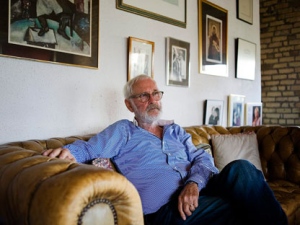 Film director Norman Jewison sits for a portrait at his office at Yorktown Productions Ltd. in Toronto on Monday, August 8, 2011, in advance of a tribute in his name at the TIFF Bell Lightbox. (THE CANADIAN PRESS/Aaron Vincent Elkaim)