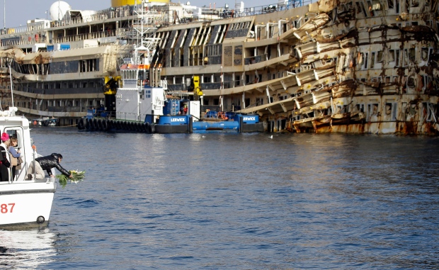 Survivors mark 2nd anniversary of Concordia wreck 