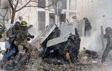 Police, protesters clash in Kyiv