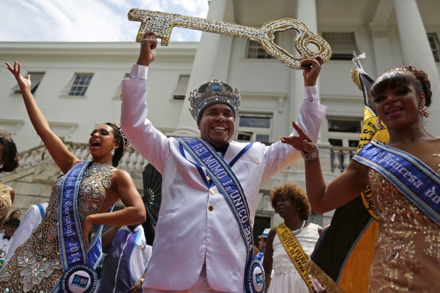 Rio de Janeiro's raucous Carnival begins