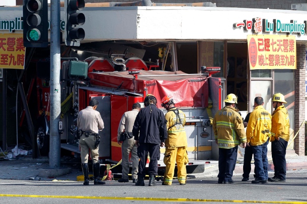 Firefighter crash L.A.