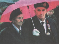 This photo of Ruth and Guy Chamberlin was captured by a news photographer in Salmon Arm, B.C.