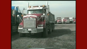Dump truck drivers hold strike in Mississauga