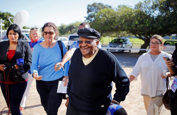 Desmond Tutu to visit oilsands