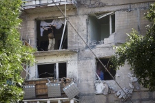 Ukraine shelling continues