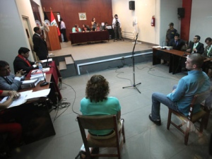 Joran van der Sloot, front right, sits in court for the continuation of his murder trial at San Pedro prison in Lima, Peru, Wednesday Jan. 11, 2012. (AP Photo/Karel Navarro)