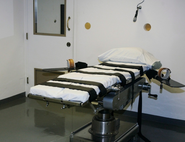 Media launch lawsuit after shut out of execution