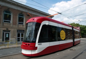 New streetcars roll into service on Spadina