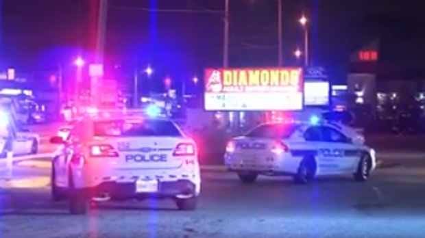 Teenager struck in Mississauga hit-and-run