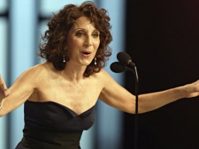 Andrea Martin hosts the 25th Genie Awards in Toronto on Monday, March 21, 2005. (Frank Gunn/THE CANADIAN PRESS)