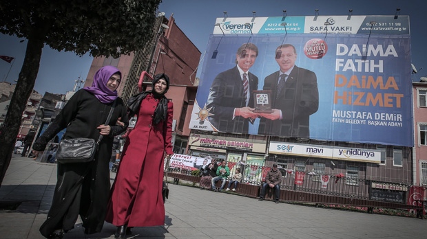 Recep Tayyip Erdogan billboard, Turkish women