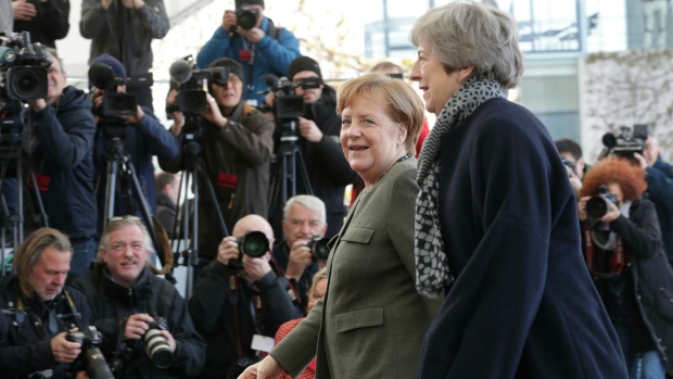 Angela Merkel and Theresa May 