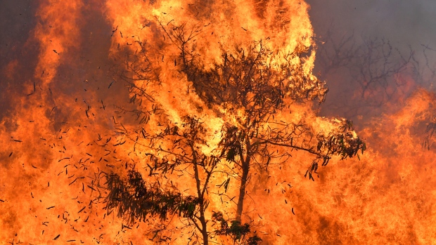 Obyvatelia Maui mali malé varovanie predtým, ako plamene zastihli ich mesto.  Zahynulo najmenej 55 ľudí