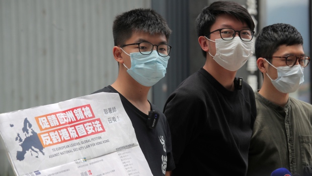 Meituan Dianping Hits Record as Tech Shares Rally in Hong Kong
