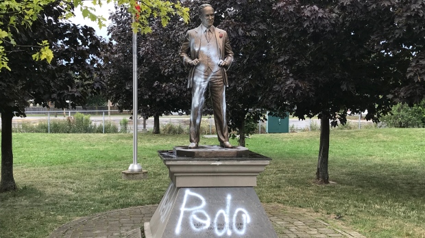 Trudeau statue
