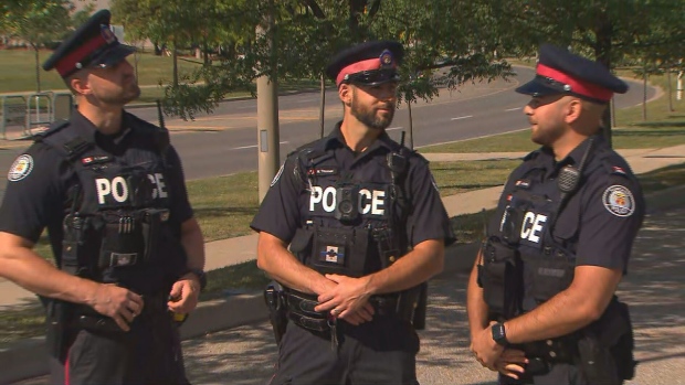 Toronto police roll out new body-worn cameras for officers | CP24.com