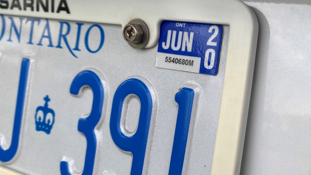 Ontario licence plate sticker refund