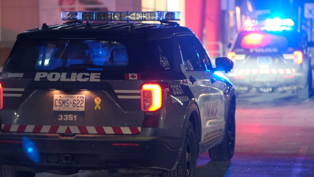 Toronto police investigating after man walks into hospital with gunshot wound