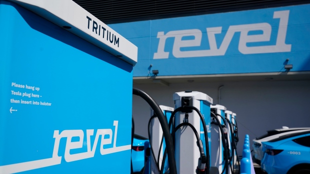 States Get Go Ahead To Build Electric Car Charging Stations