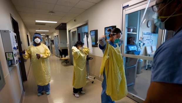 L’Ontario enregistre 20 décès de coronavirus supplémentaires, 722 personnes hospitalisées