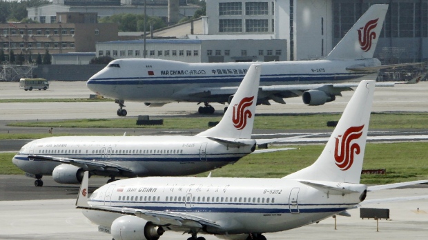 Les États-Unis suspendent les vols de China Airlines dans le cadre du différend COVID-19