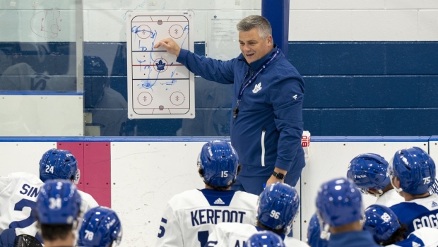 Toronto Maple Leafs head coach Sheldon Keefe talks to the team during the first day of training camp in Toronto, Thursday, Sept. 22, 2022. THE CANADIAN PRESS/Frank Gunn