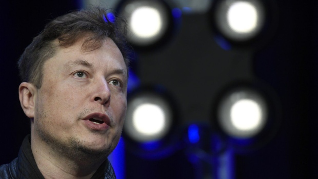 Rapporto: Elon Musk prevede di tagliare il 75% della forza lavoro di Twitter