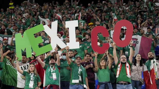 Fans of Mexico