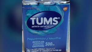 TUMS Peppermint Regular Strength (500mg) tablets seen in this undated photo is being recalled. (Health Canada)