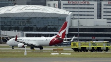 Qantas jet 