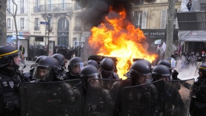 Riot police France retirement demonstration