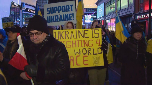 Anniversario dell’Ucraina: Trudeau e altri dignitari partecipano alla Toronto Solidarity March