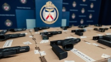 Toronto police, guns, seized, 