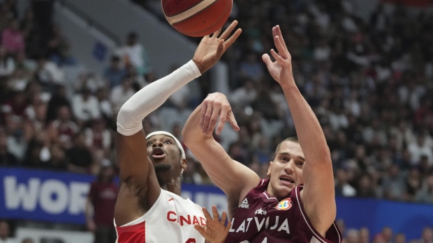 FIBA Pasaules kauss: Džildžeuss Aleksandrs gūst 27 punktus un Kanāda uzvar Latviju