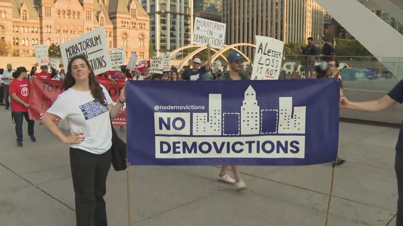 No Demovictions group holds Oct. 2 rally in downtown Toronto.