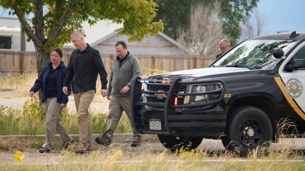 Polisi menemukan 115 mayat di rumah duka “hijau” di Colorado saat menyelidiki bau busuk