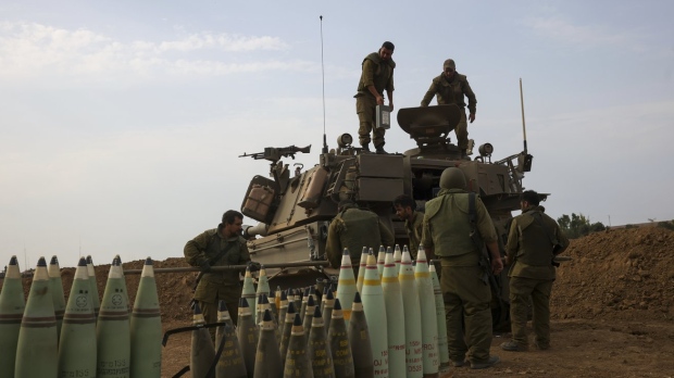 Israeli soldiers near Gaza border