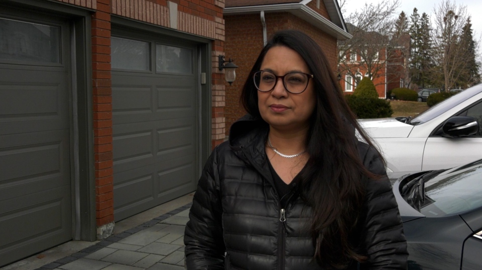 ‘I got really angry’: Ontario woman scares away car thieves at her home